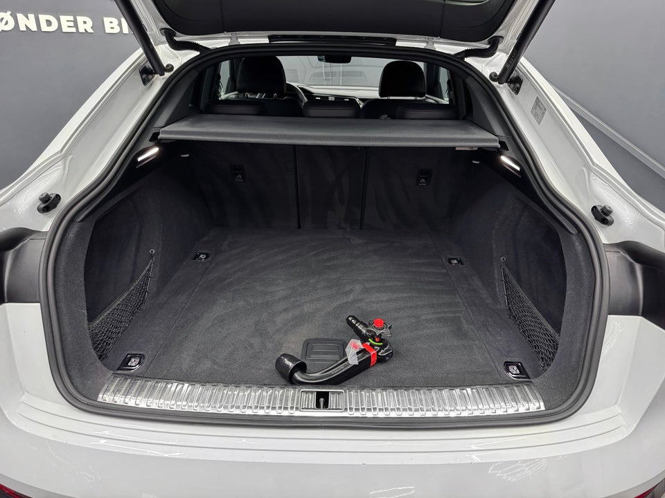 Audi Q8 e-tron 55 S-line Black Style quattro 5d