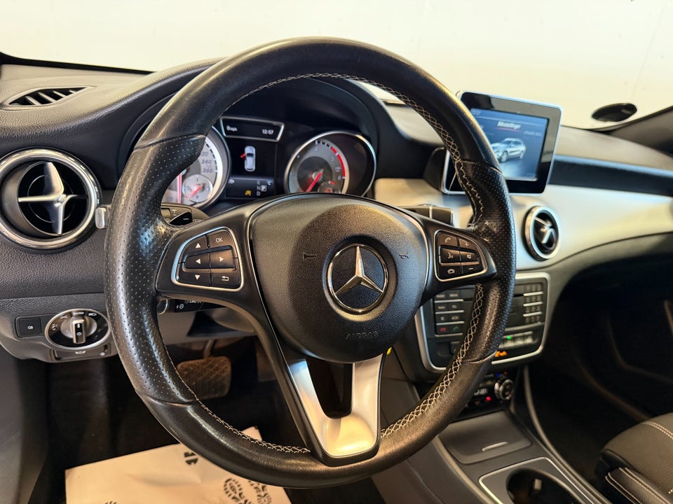 Mercedes GLA220 d 2,2 aut. Van 5d