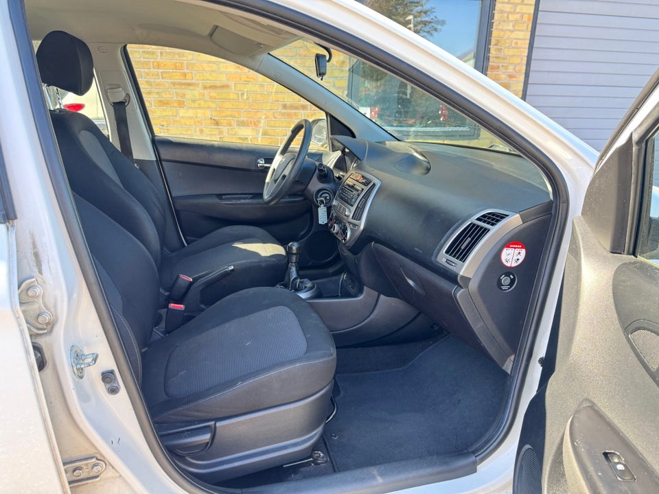 Hyundai i20 1,25 Comfort 5d