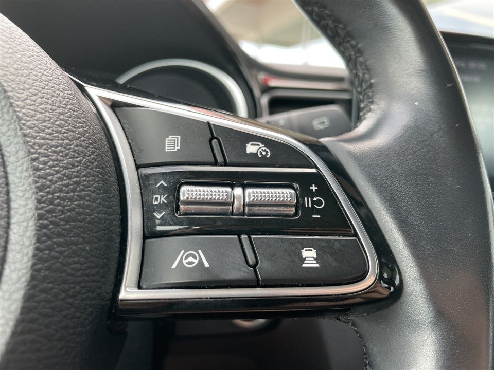 Kia Ceed 1,6 PHEV Prestige SW DCT 5d