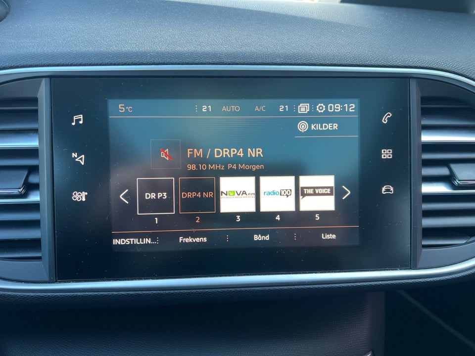 Peugeot 308 1,5 BlueHDi 130 Allure Sky SW 5d