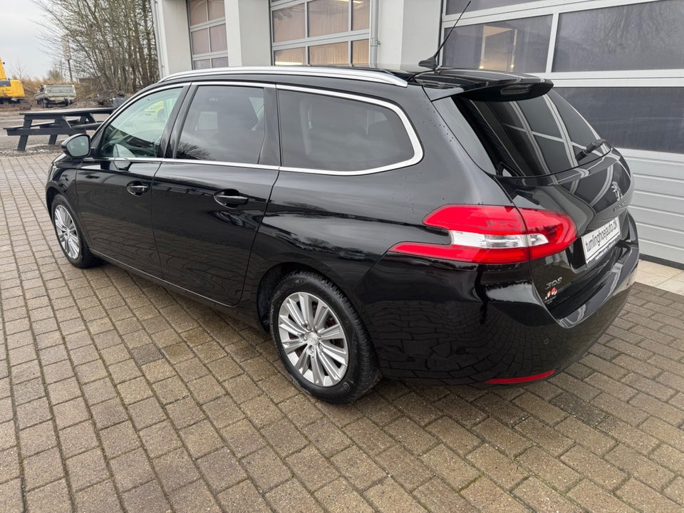 Peugeot 308 1,5 BlueHDi 130 Allure Grand SW 5d