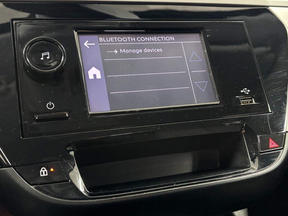 Opel Corsa 1,2 Blanc 5d