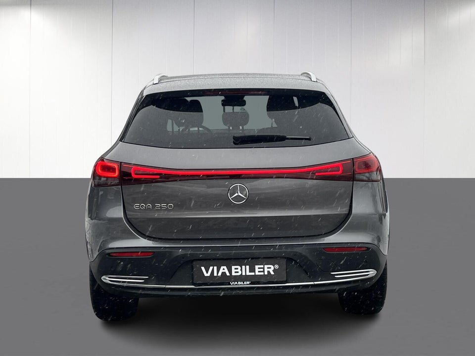 Mercedes EQA250 5d