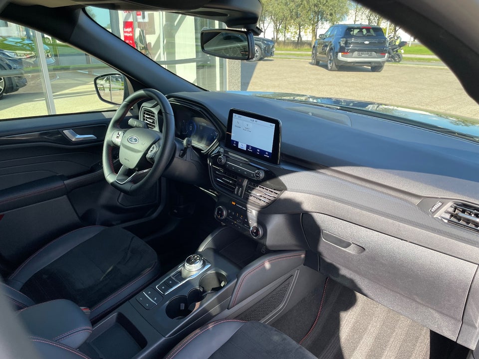 Ford Kuga 2,5 PHEV ST-Line X CVT 5d