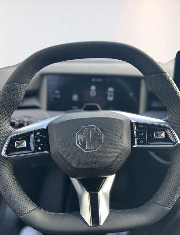 MG MGS5 64 Luxury 5d