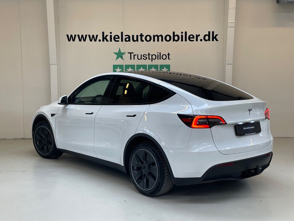 Tesla Model Y RWD 5d