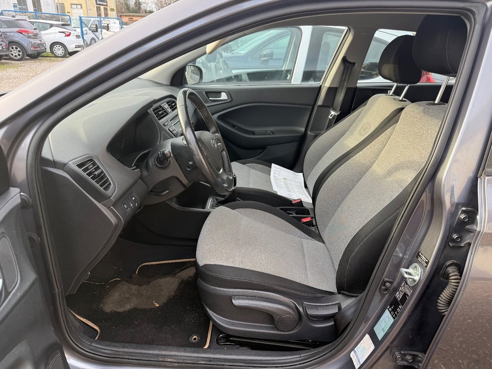 Hyundai i20 1,25 Trend 5d