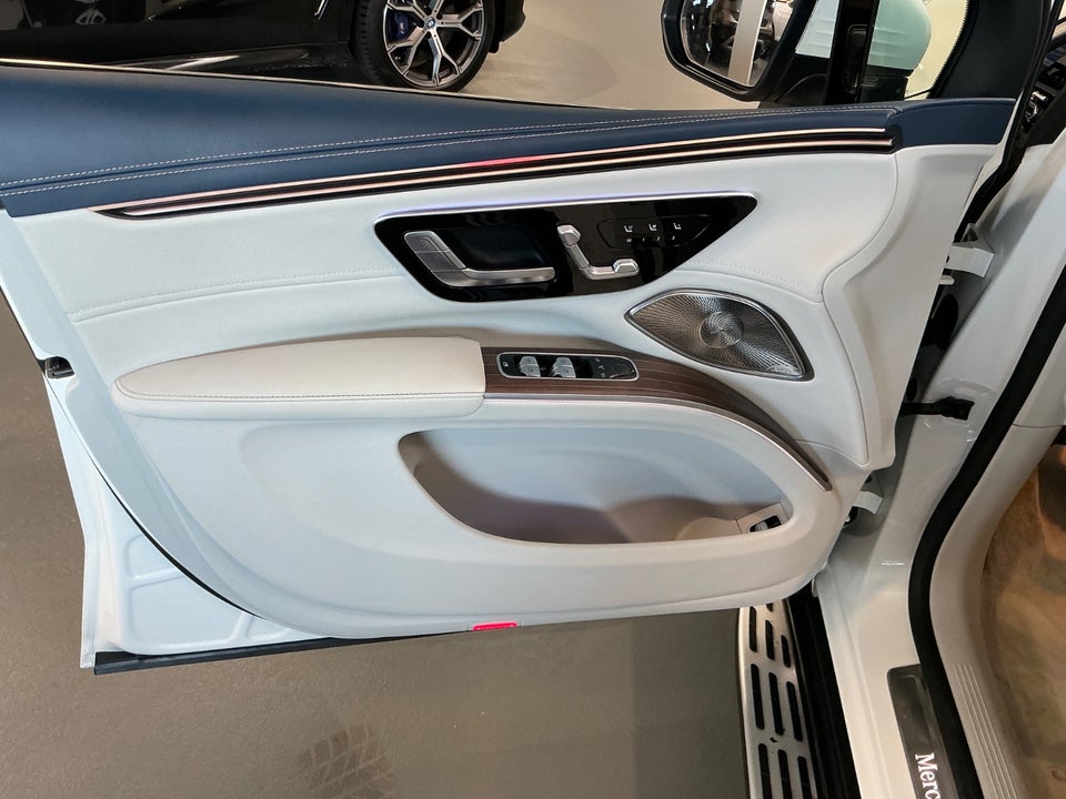 Mercedes EQS450+ SUV 5d