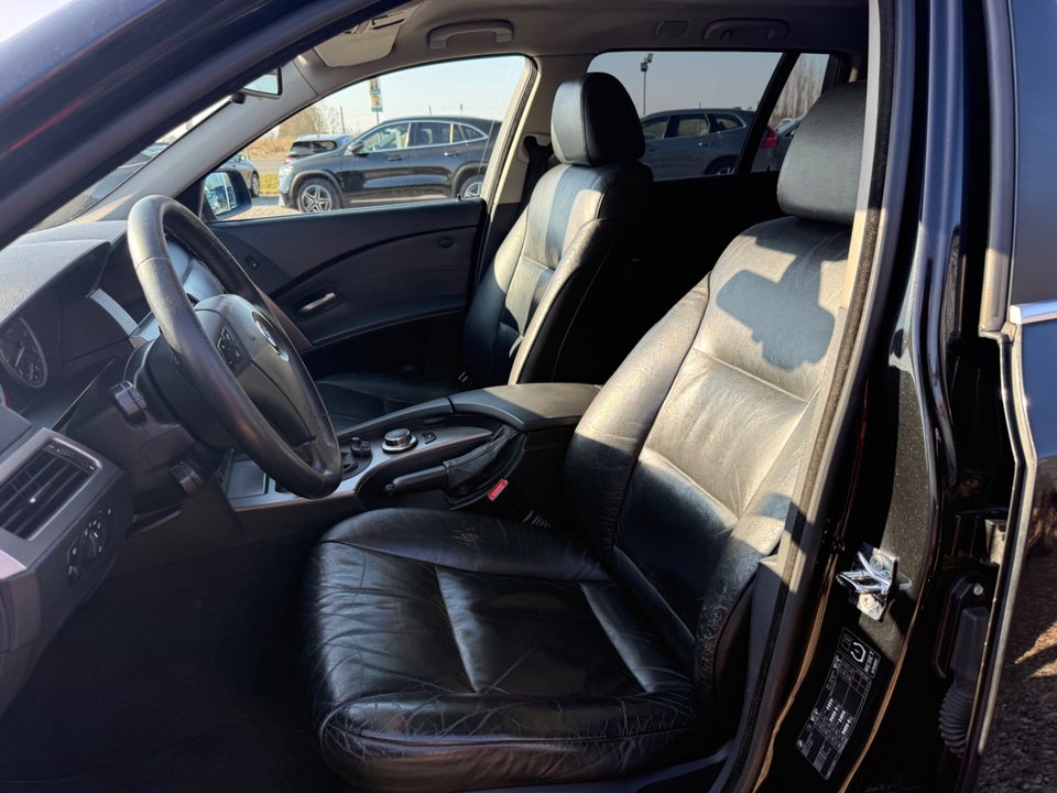 BMW 530i 3,0 Touring aut. 5d