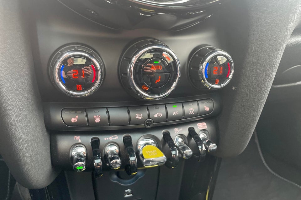 MINI Cooper SE Maximise 3d