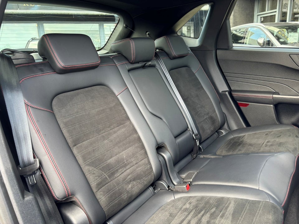 Ford Kuga 2,5 PHEV ST-Line X CVT 5d
