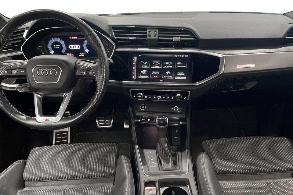 Audi Q3 45 TFSi e S-line plus S-tr. 5d