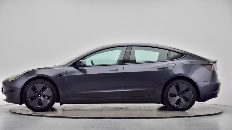 Tesla Model 3 RWD 4d