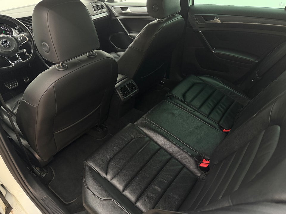 VW Golf VII 1,4 TSi 140 R-line DSG BMT 5d