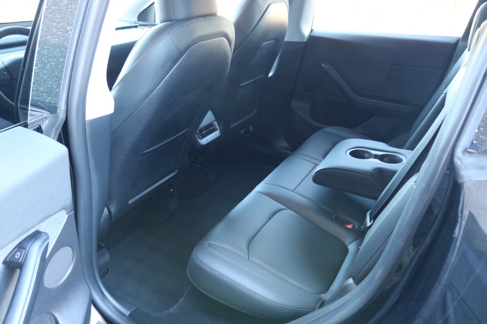 Tesla Model Y RWD 5d