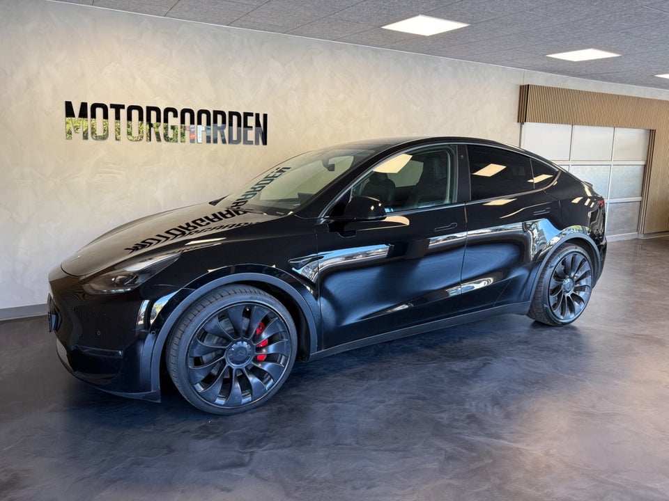 Tesla Model Y Performance AWD 5d