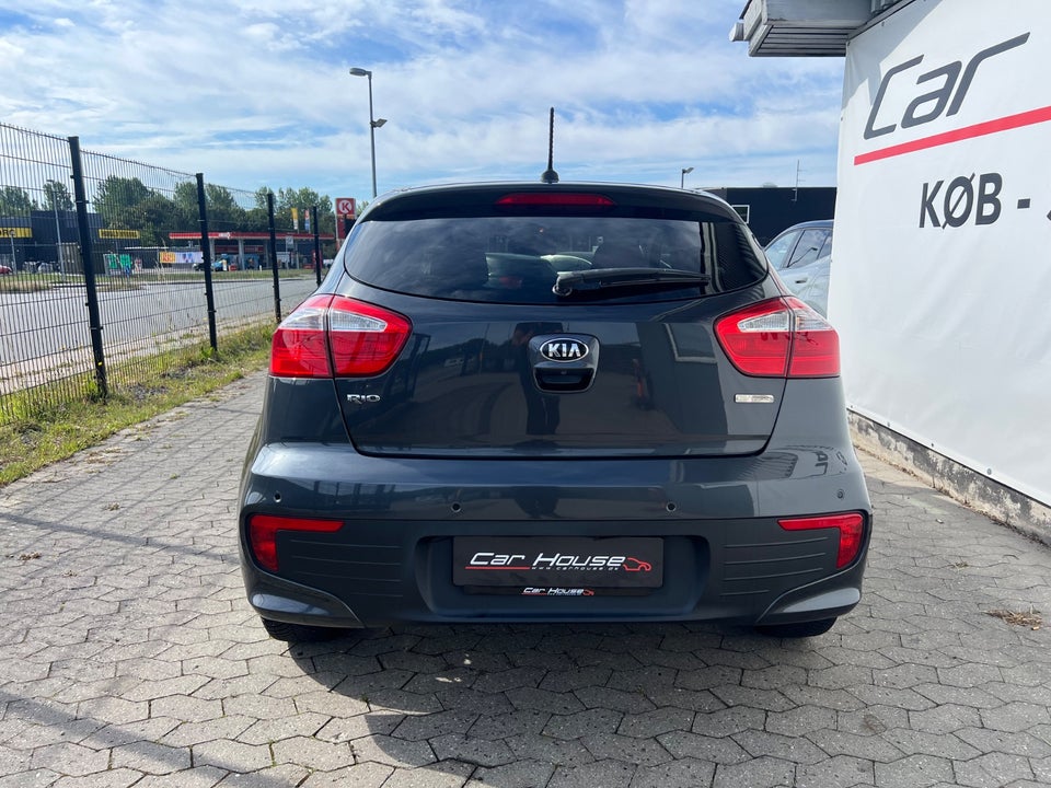 Kia Rio 1,2 CVVT Style+ 5d