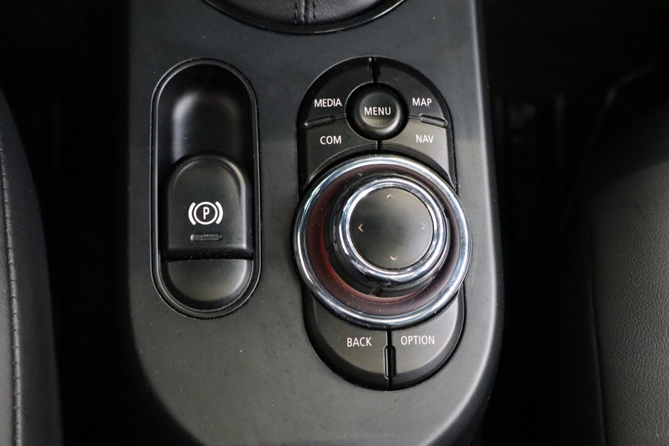 MINI Cooper SE Camden Edition 3d