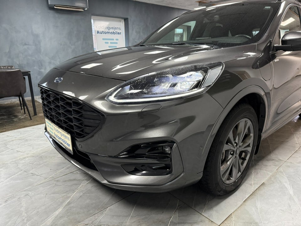 Ford Kuga 2,5 PHEV ST-Line X CVT 5d