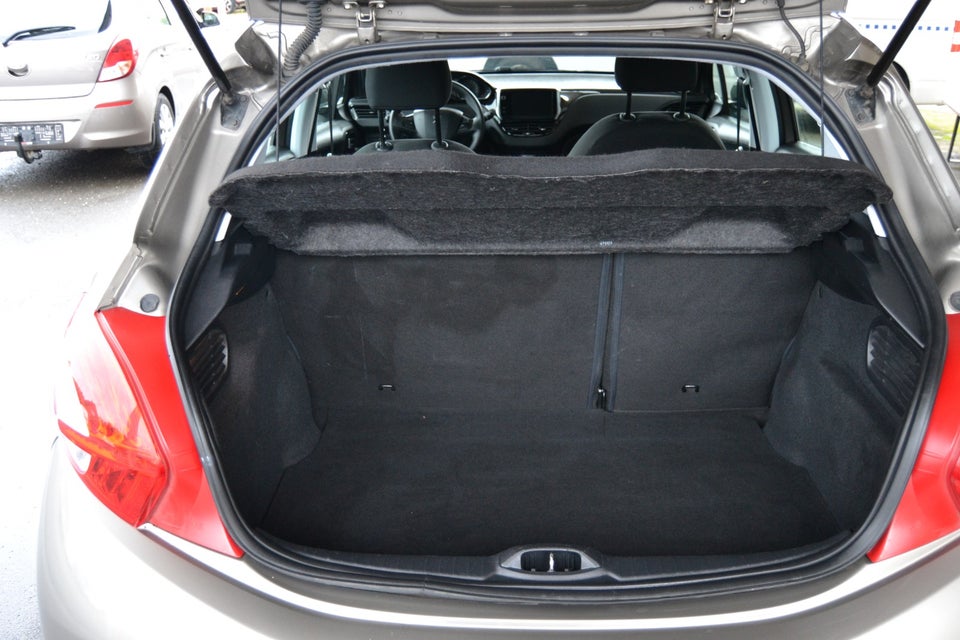 Peugeot 208 1,2 VTi 82 Active 5d