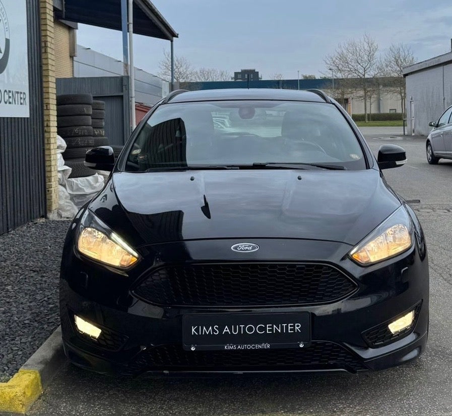 Ford Focus 1,5 EcoBlue ST-Line stc. 5d
