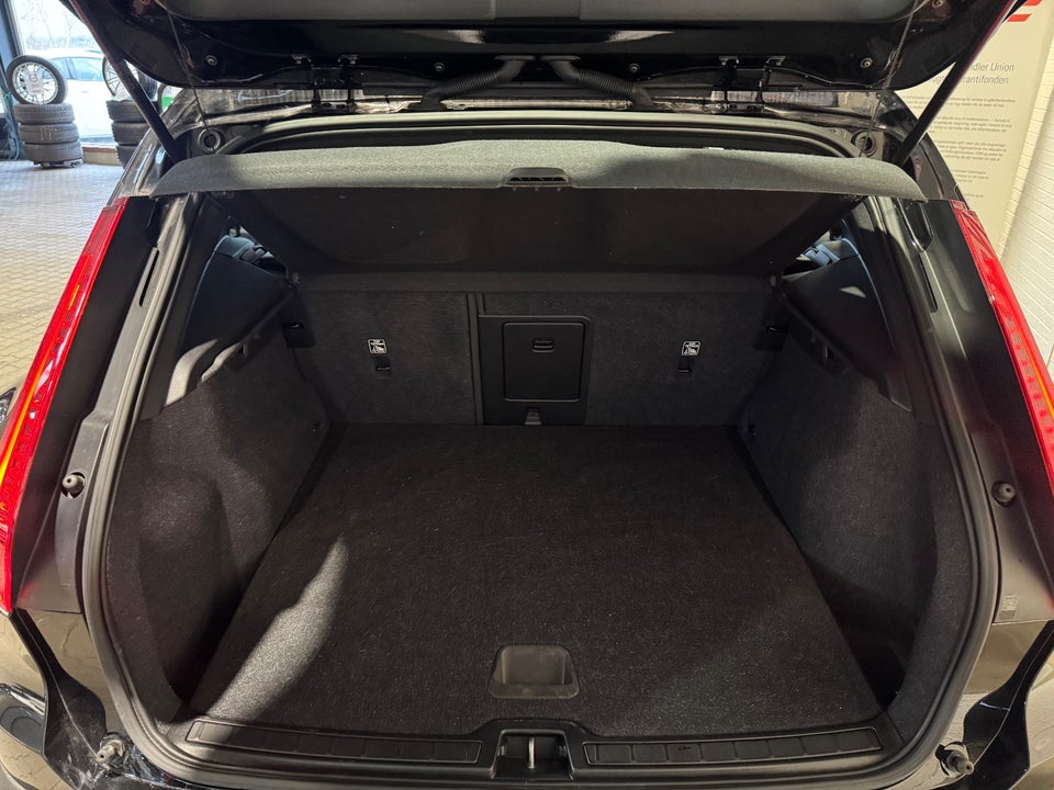 Volvo XC40 P6 ReCharge Core 5d