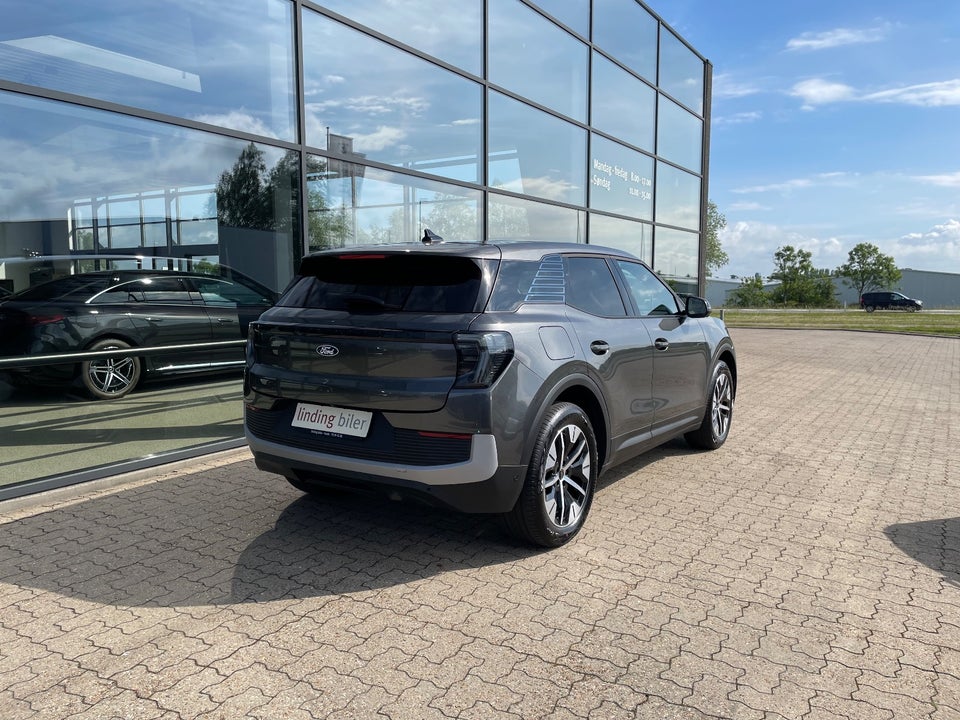 Ford Explorer 79 Select Extended Range AWD 5d