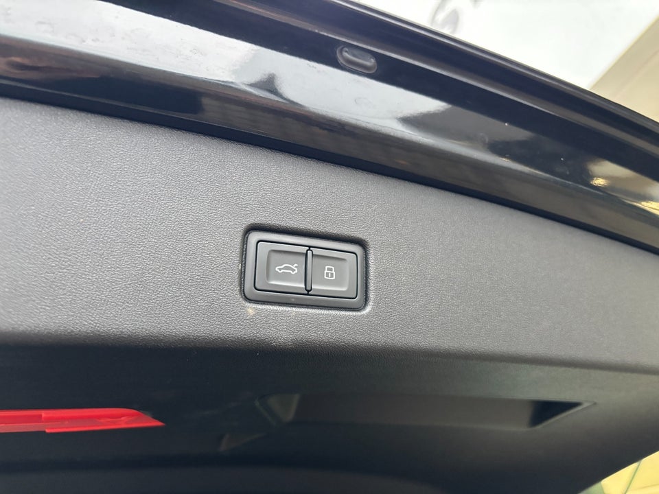 Audi Q4 e-tron 40 Attitude S-line 5d