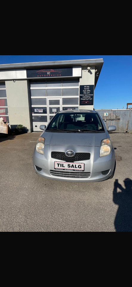 Toyota Yaris 1,3 Luna 5d