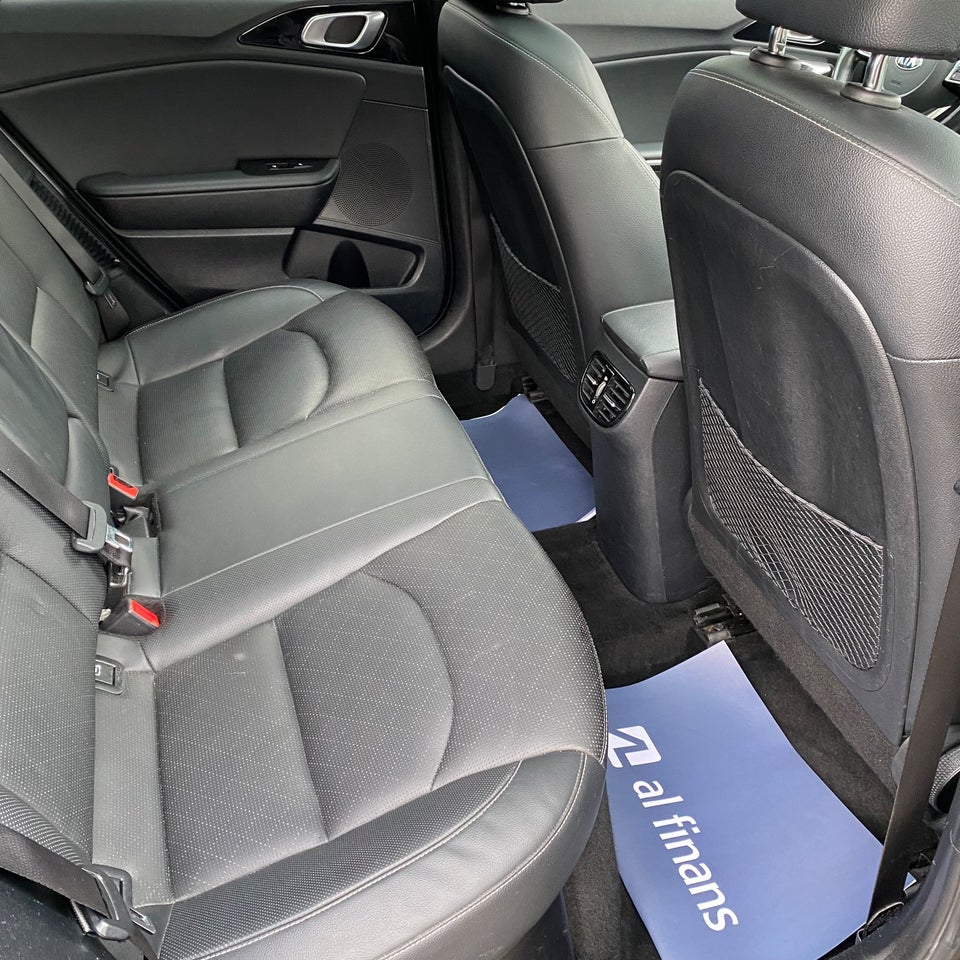 Kia Ceed 1,6 PHEV Upgrade SW DCT 5d