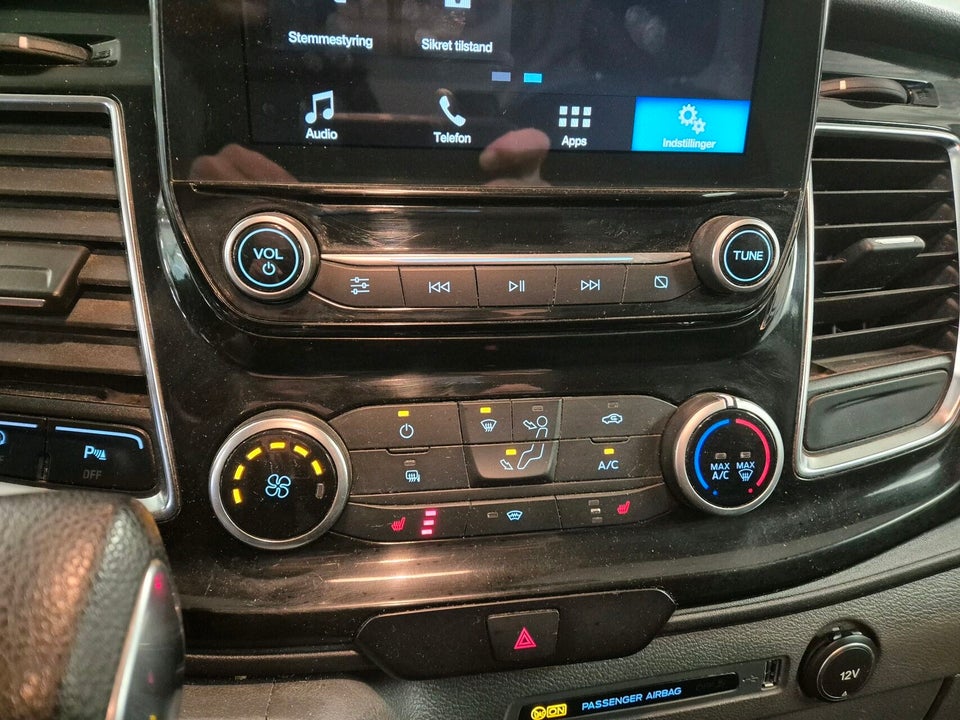 Ford Transit Custom 300L 2,0 TDCi 170 Limited aut.