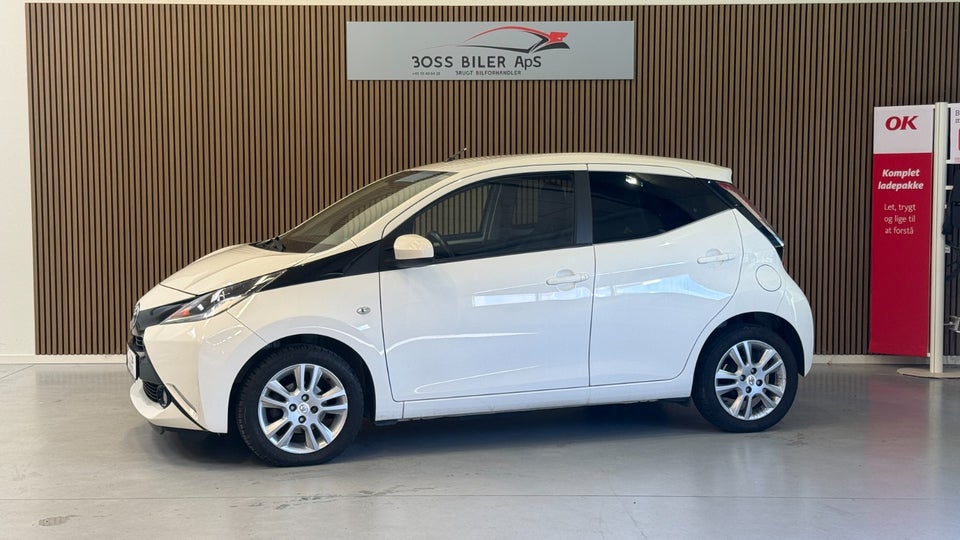 Toyota Aygo 1,0 VVT-i x-clusiv 5d