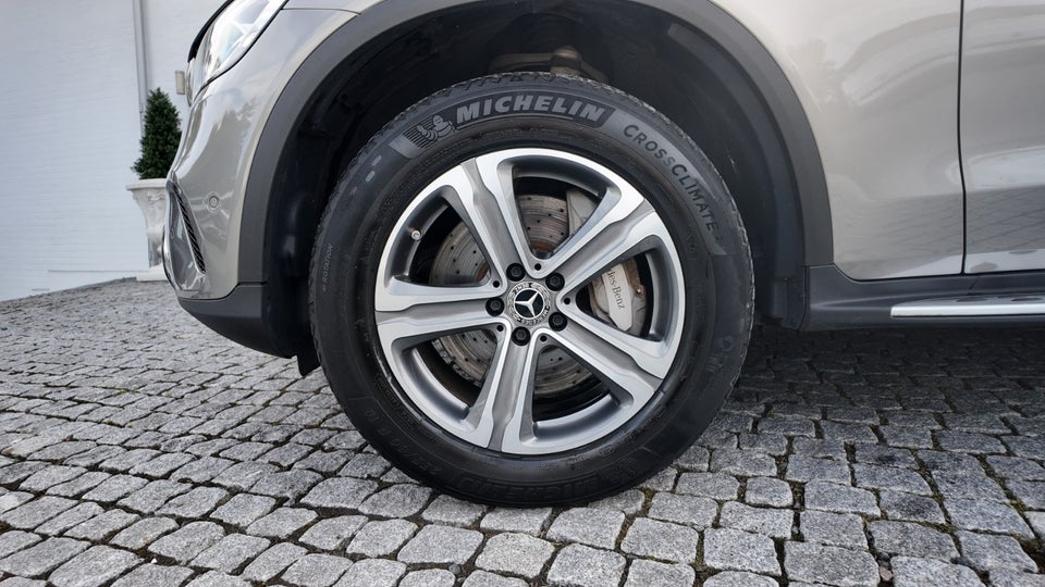 Mercedes GLC300 de 2,0 aut. 4Matic 5d