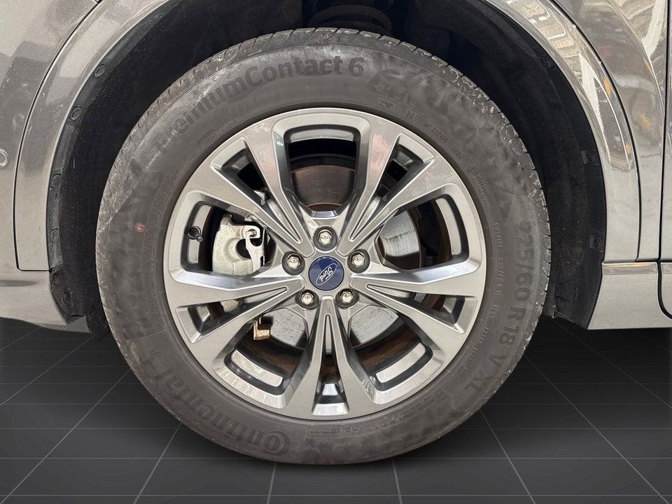 Ford Kuga 2,5 PHEV Vignale CVT 5d