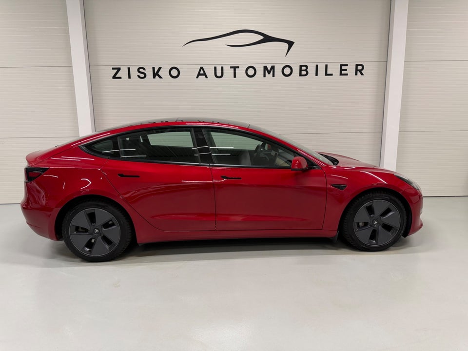 Tesla Model 3 Long Range AWD 4d