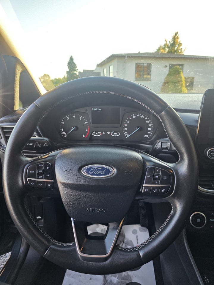 Ford Fiesta 1,0 EcoBoost Titanium 5d