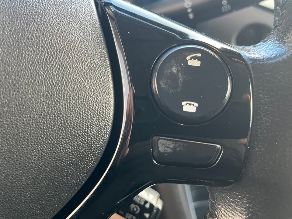 Toyota Aygo 1,0 VVT-i x-clusiv 5d