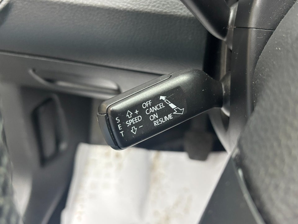 VW Passat 1,6 TDi 105 Comfortline BMT 4d