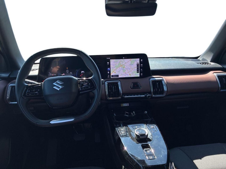 Suzuki eVitara 61 Adventure 5d