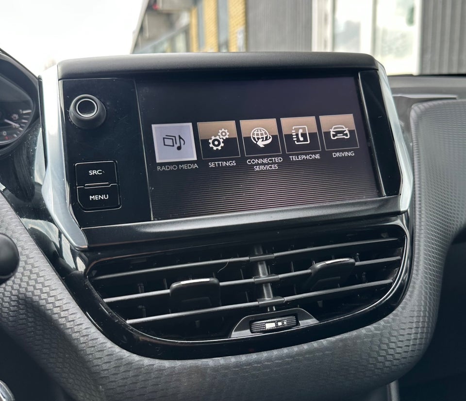 Peugeot 2008 1,2 VTi 82 Winter Edition 5d