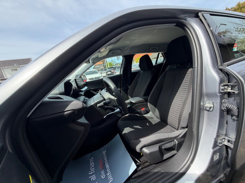Peugeot e-2008 50 Active 5d