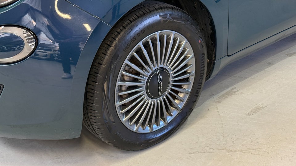 Fiat 500e 42 Icon 3d
