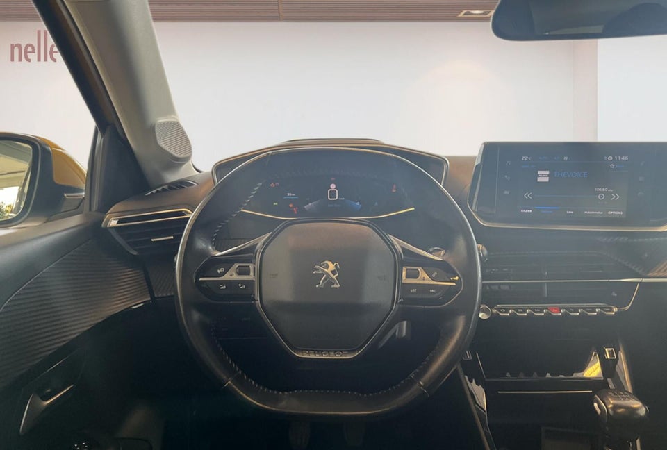 Peugeot 208 1,2 PureTech 100 Allure Sky 5d