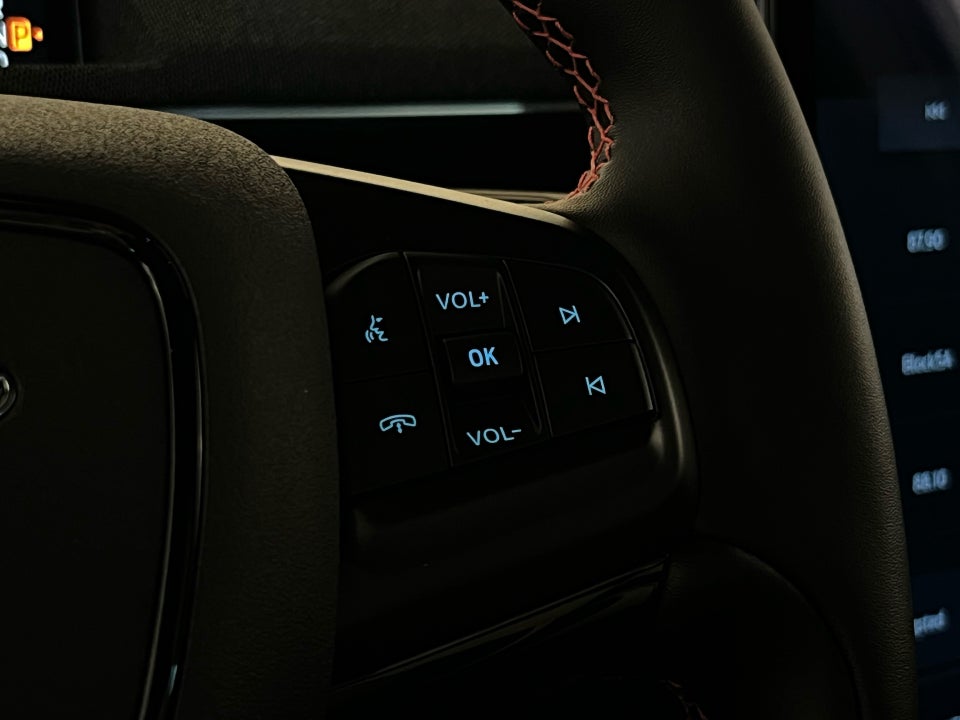 Ford Mustang Mach-E 88 Premium Extended Range AWD 5d