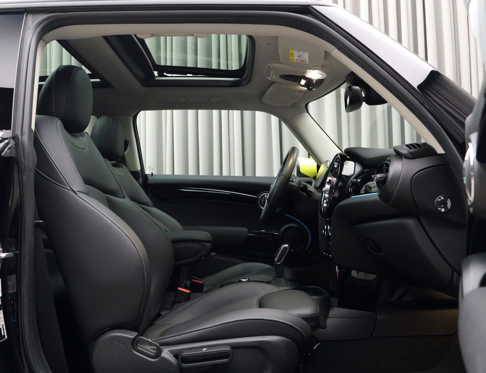 MINI Cooper SE Collection 3d