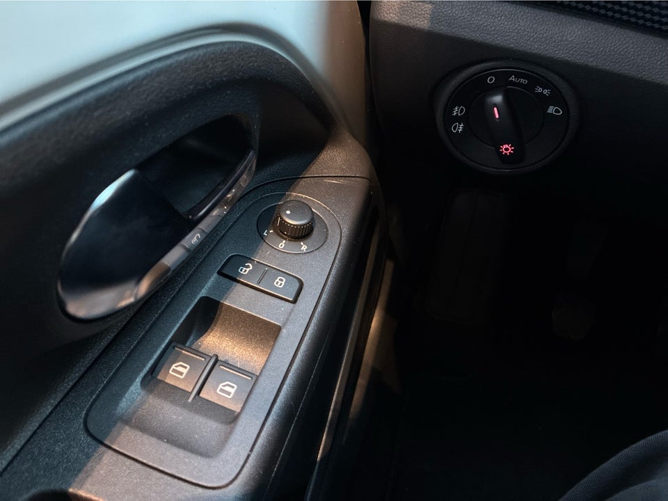 VW Up! 1,0 MPi 60 Move BMT 5d