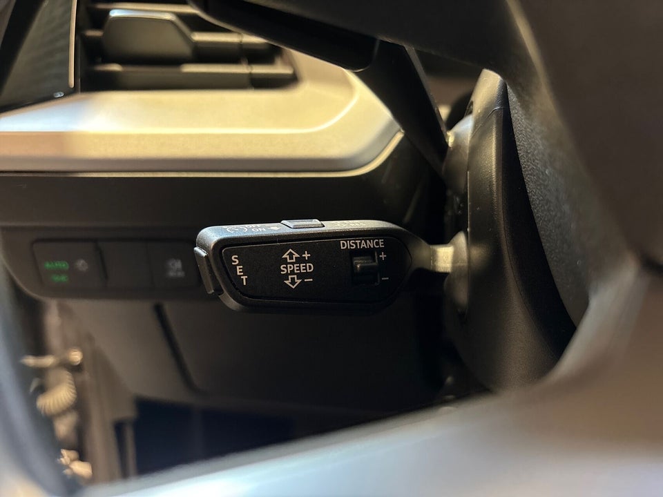 Audi Q4 e-tron 40 Attitude 5d