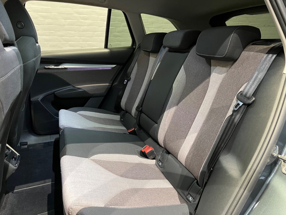 Skoda Enyaq 60 iV Lodge 5d