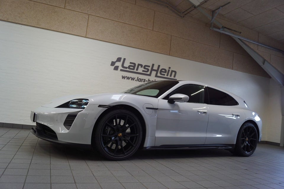 Porsche Taycan GTS Performance+ Sport Turismo 5d